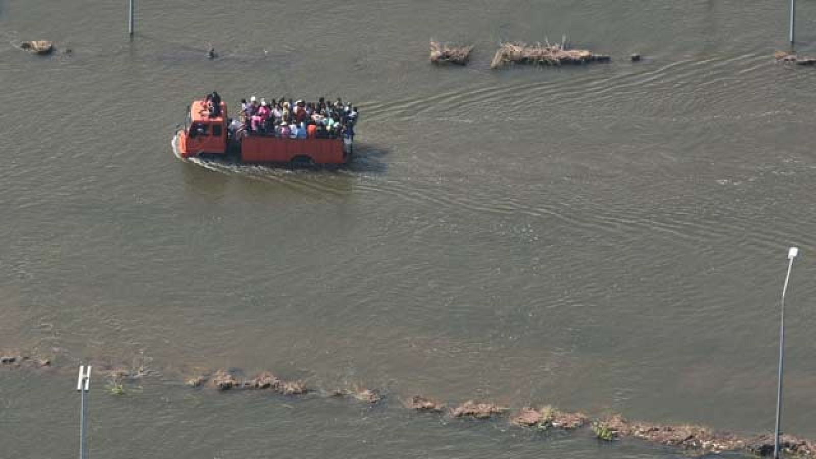 Más Gente - Al menos 315 muertos por las inundaciones en Tailandia