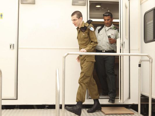 Informativo 24h - Shalit por un millar de palestinos, ¿por qué ahora?
