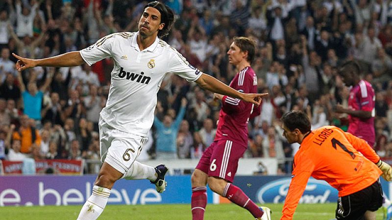 Khedira amplia la diferencia (2-0)
