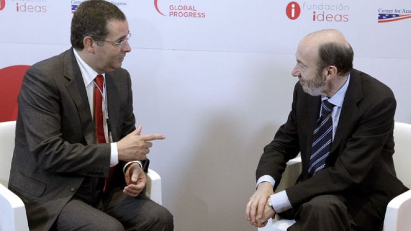 Rubalcaba clausura la conferencia de líderes progresistas europeos