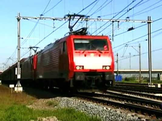 Telediario 1 - La Comisión impulsa el ferrocarril