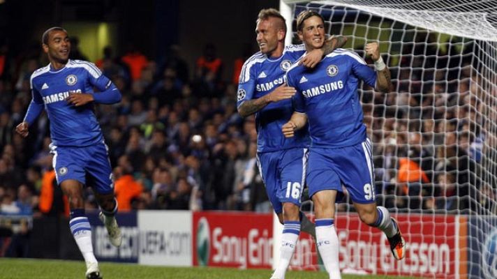 Champions League - Torres no falla ante el portero del Genk (2-0)