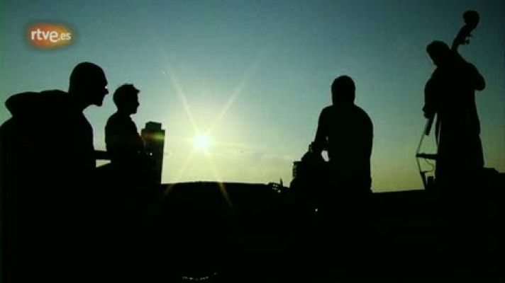 Miradas 2 - Cyan - previa