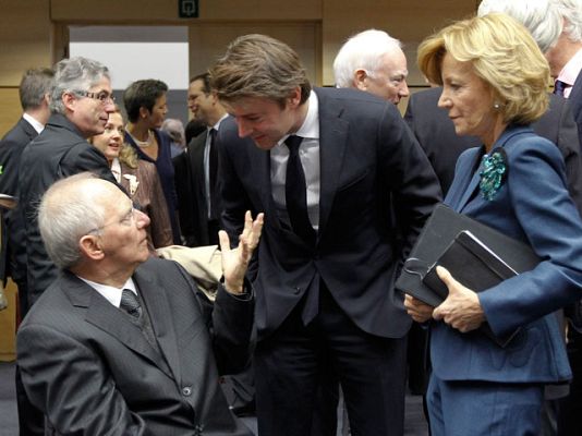 Informativo 24h - Salgado defiende que la banca española acuda al mercado para recapitalizarse