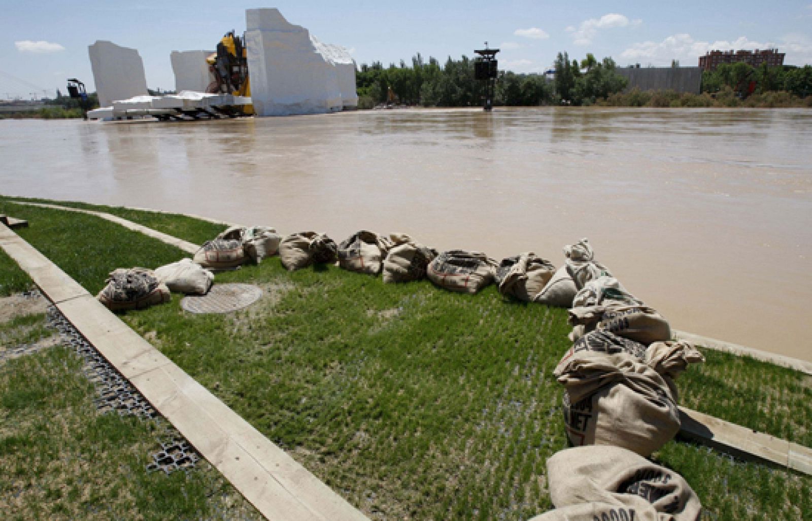 El caudal del Ebro visto desde el aire