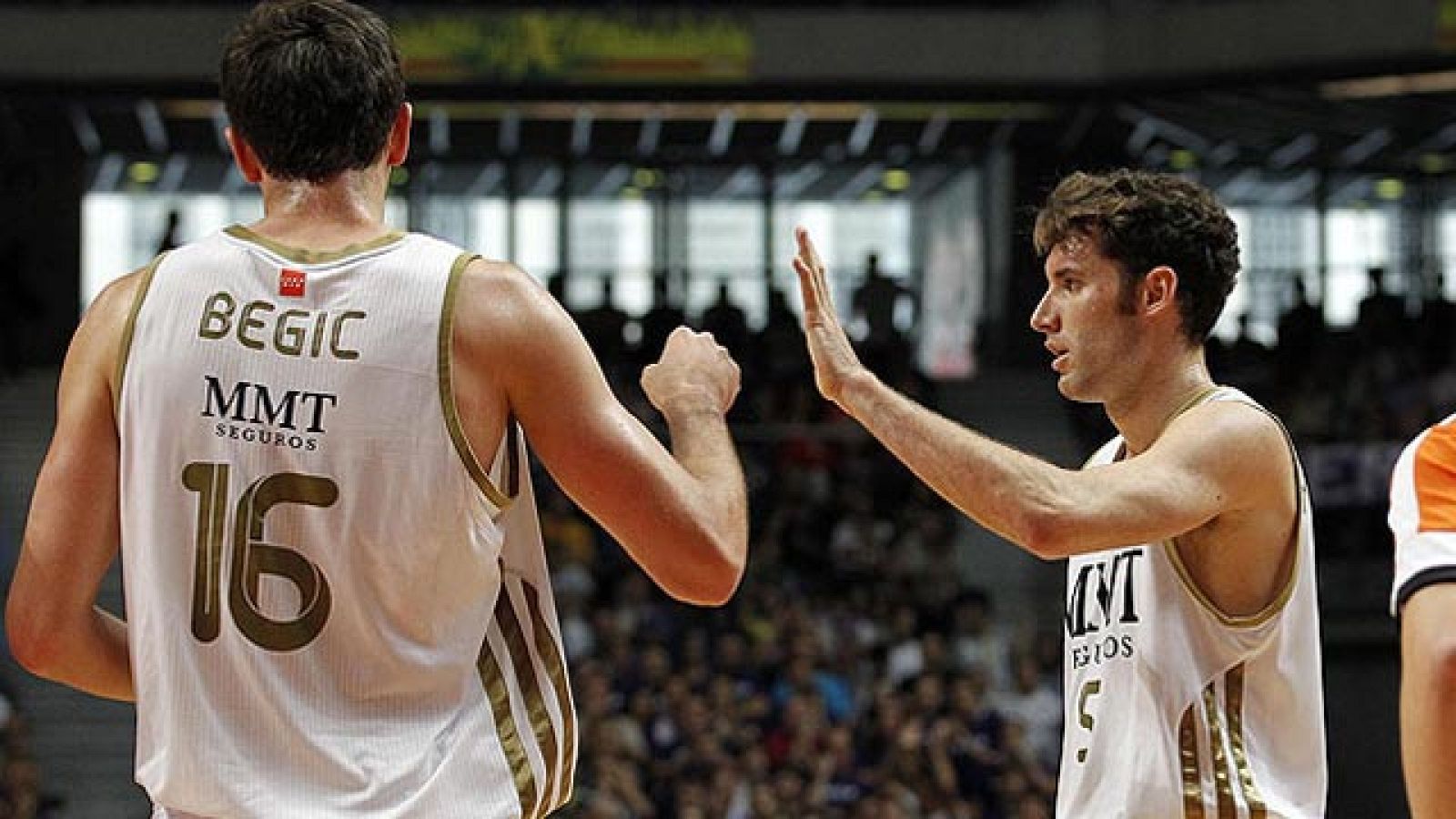 Real Madrid 81-67 Blu:sens