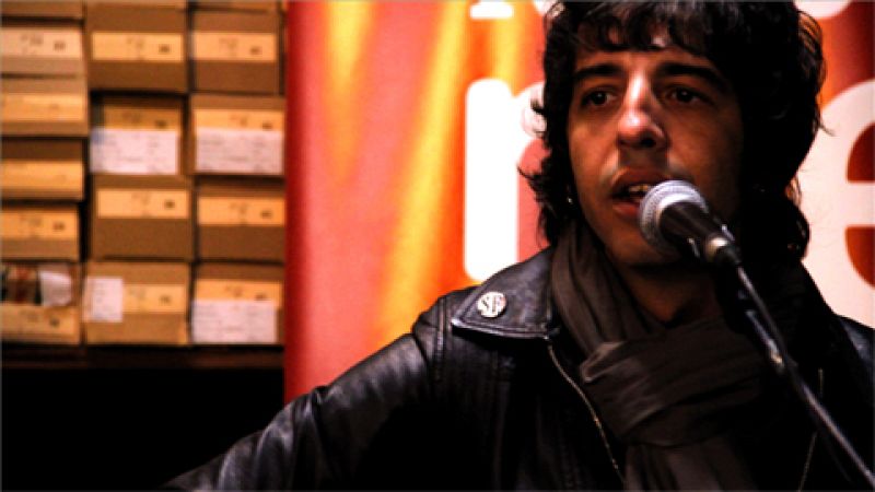 En tu curro: Sidonie - A mil años luz - La radio que se ve | Ver