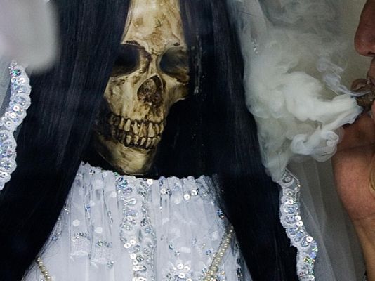 Documentos TV - La niña blanca - Avance