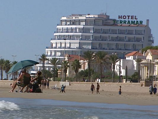 Telediario 1 - El tercer mejor verano turístico