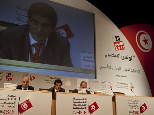 Telediario 1 - Los primeros resultados oficiales en Túnez apuntan a una victoria de los islamistas moderados