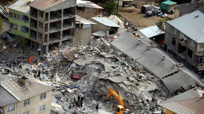 Telediario 1 - Réplica en Turquía de magnitud 5,4