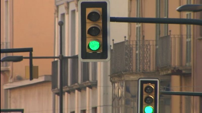 A partir del próximo domingo los semáforos de Olot estarán apagados por la noche