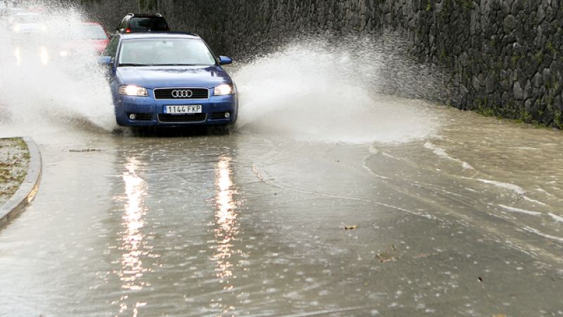 28 provincias están en alerta por riesgo de lluvias o viento