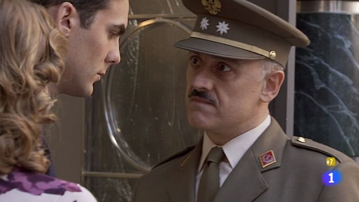 Amar en tiempos revueltos - Armenteros descubre a Cecilia