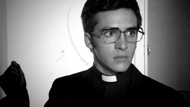 Cuéntame cómo pasó - Carlos, un cura de miedo (Cap. 222)