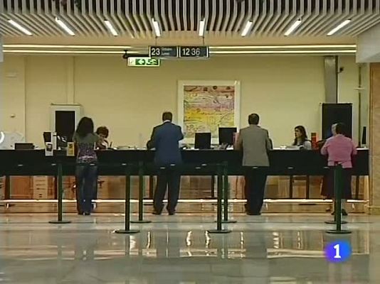 Telediario 1 - Podría reducirse la concesión de créditos hasta en un 3 %