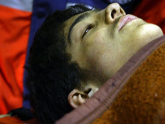 Informativo 24h - Rescatan en Turquía a un joven de 13 años tras 100 horas atrapado