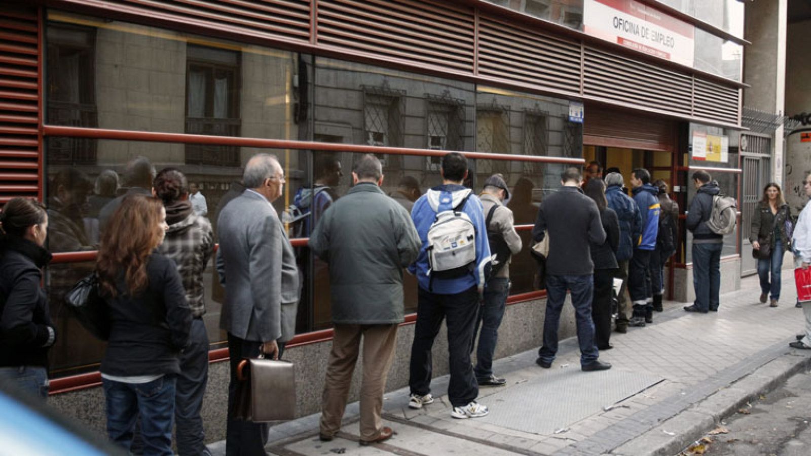 Telediario 2 en cuatro minutos - 28/10/11