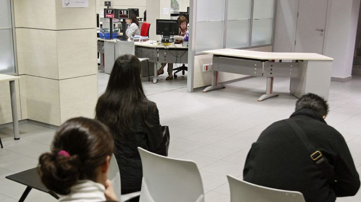  - La tasa de paro se eleva al 21,52%