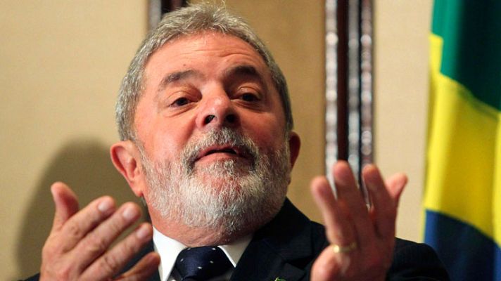 Telediario 1 - Lula da Silva enfermo de cáncer