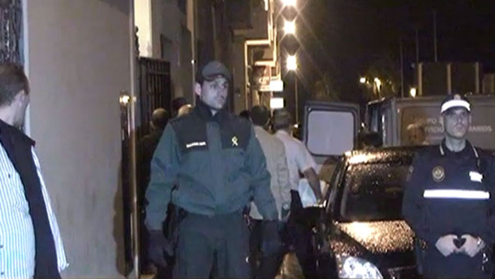 El presunto autor del crimen  fue detenido por un policía local fuera de servicio.