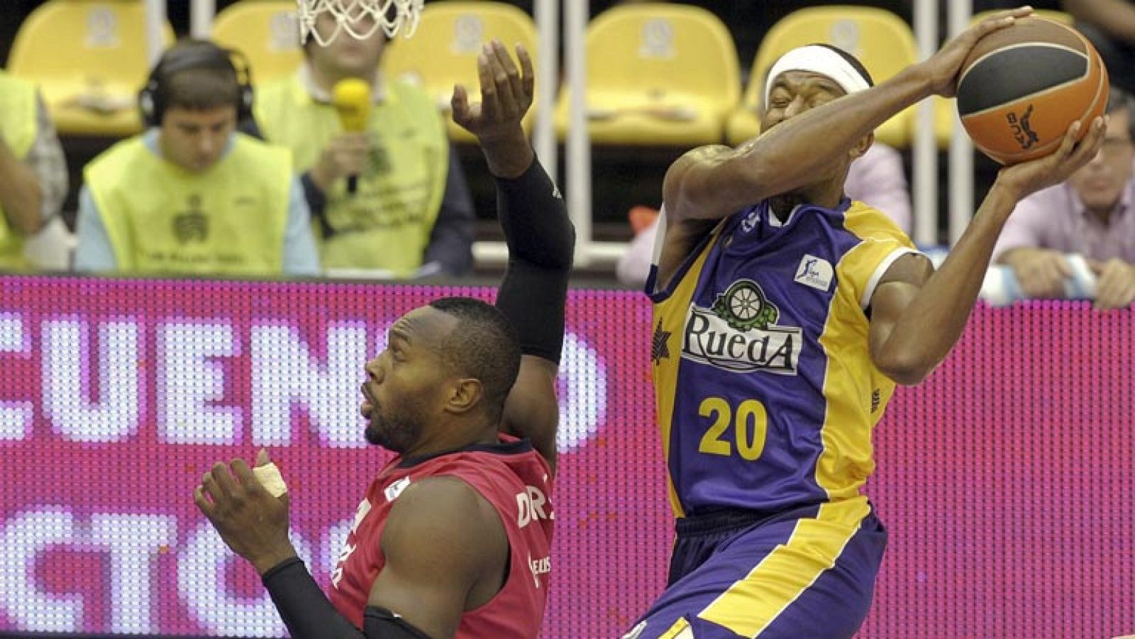 B.R. Valladolid 64-76 Caja Laboral - Baloncesto en RTVE | Ver