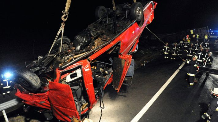 Informativo 24h - 14 muertos en el accidente de un microbús que viajaba desde Valencia a Rumanía
