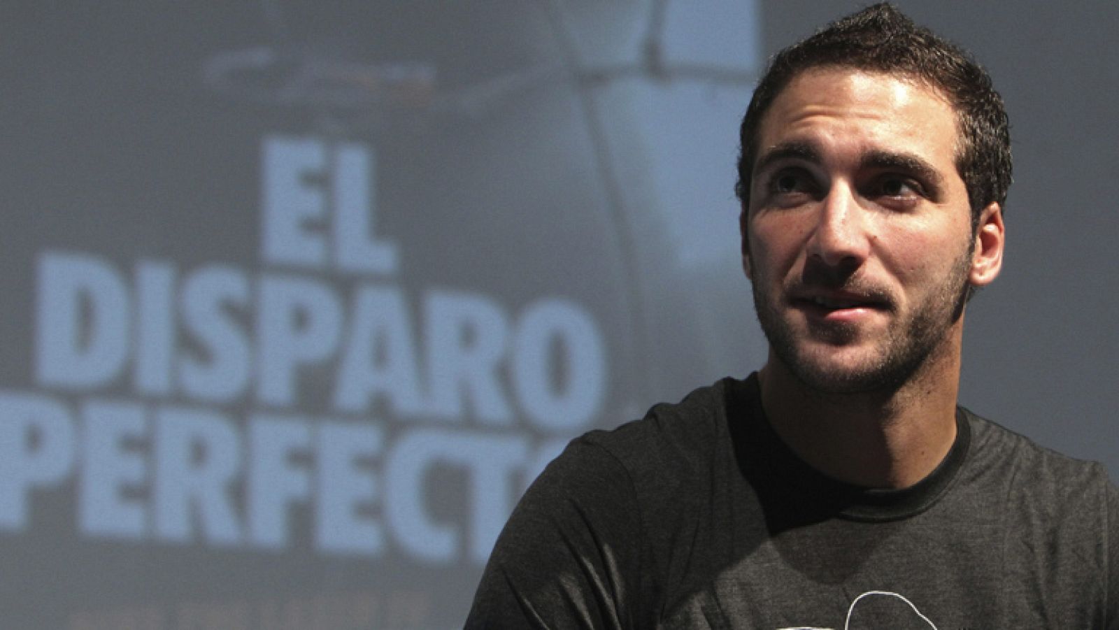 Higuaín: "Queda una eternidad"