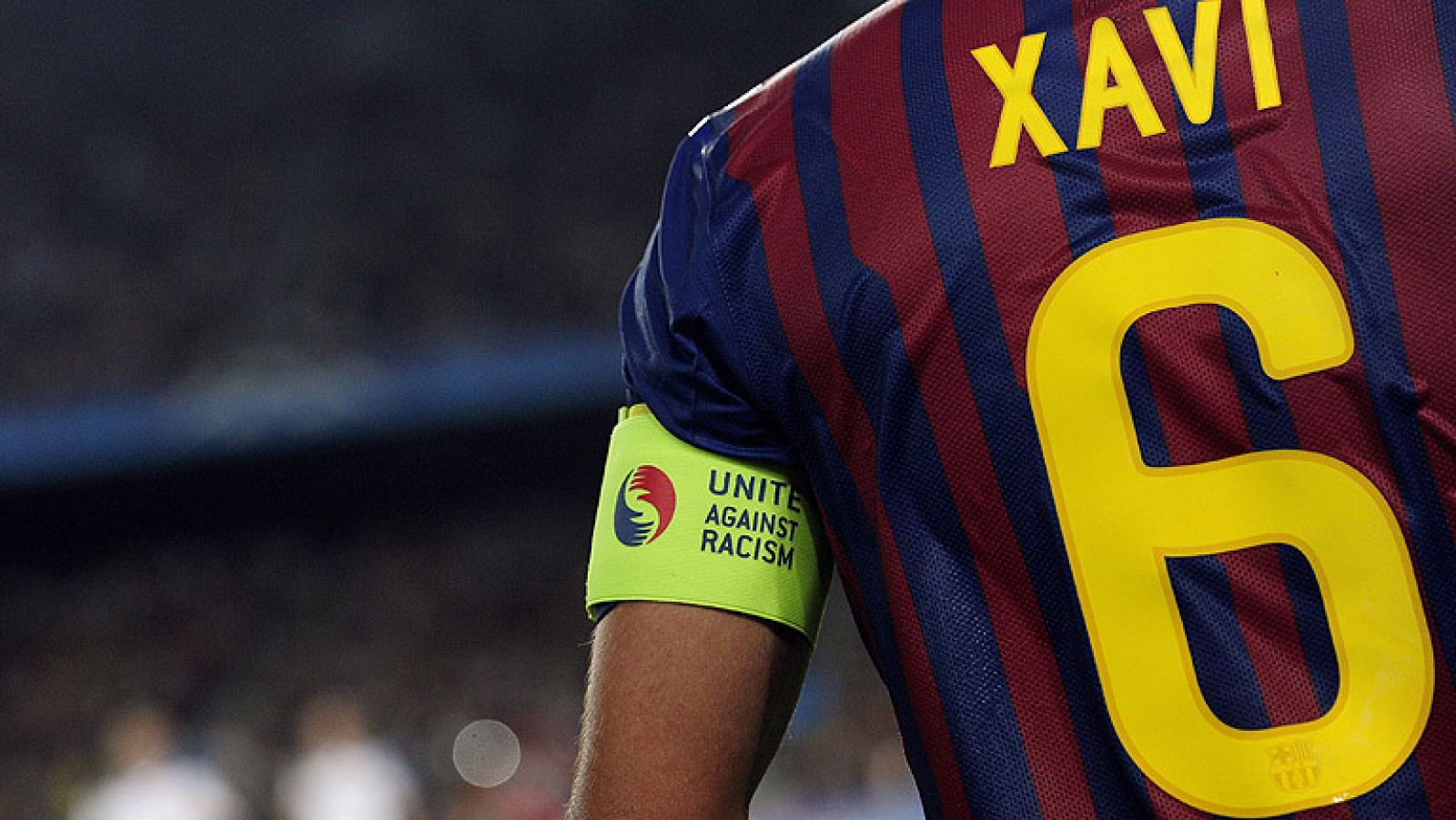 El centrocampista del Barcelona Xavi Hernández es toda una institución a sus 31 años, en los que ha acumulado una infinidad de títulos y ya es el jugador que más partidos ha disputado con la camiseta del Barça.