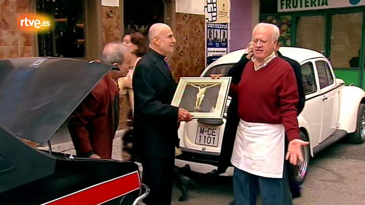 Cuéntame cómo pasó - Toda ayuda es buena