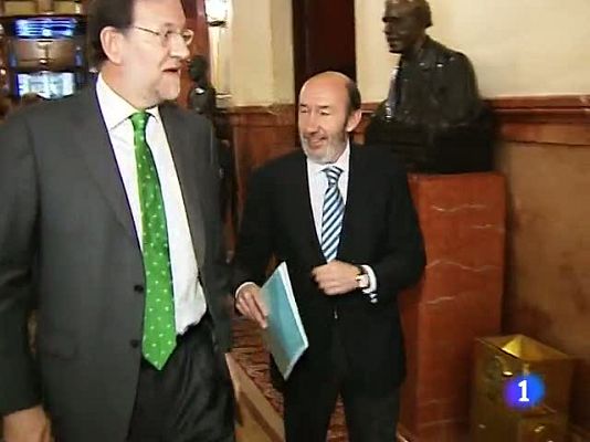 Telediario 1 - El estilismo de los dos candidatos