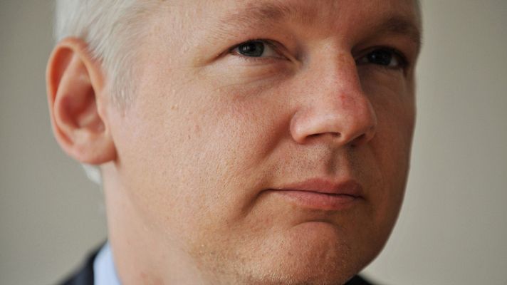 Telediario 1 - Sí a la entrega de Assange