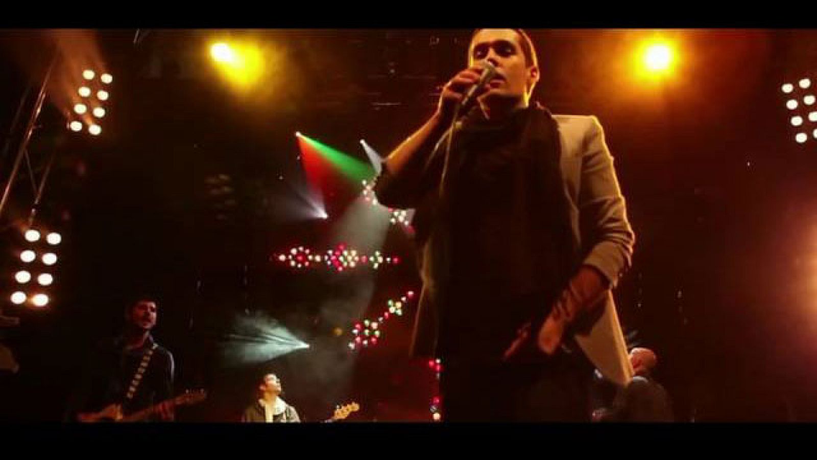 Single "Fácil", incluido en el álbum 'Fácil0 de Maldita Nerea. Publicado el 2011, es uno de los Discos del año 2011 de TVE