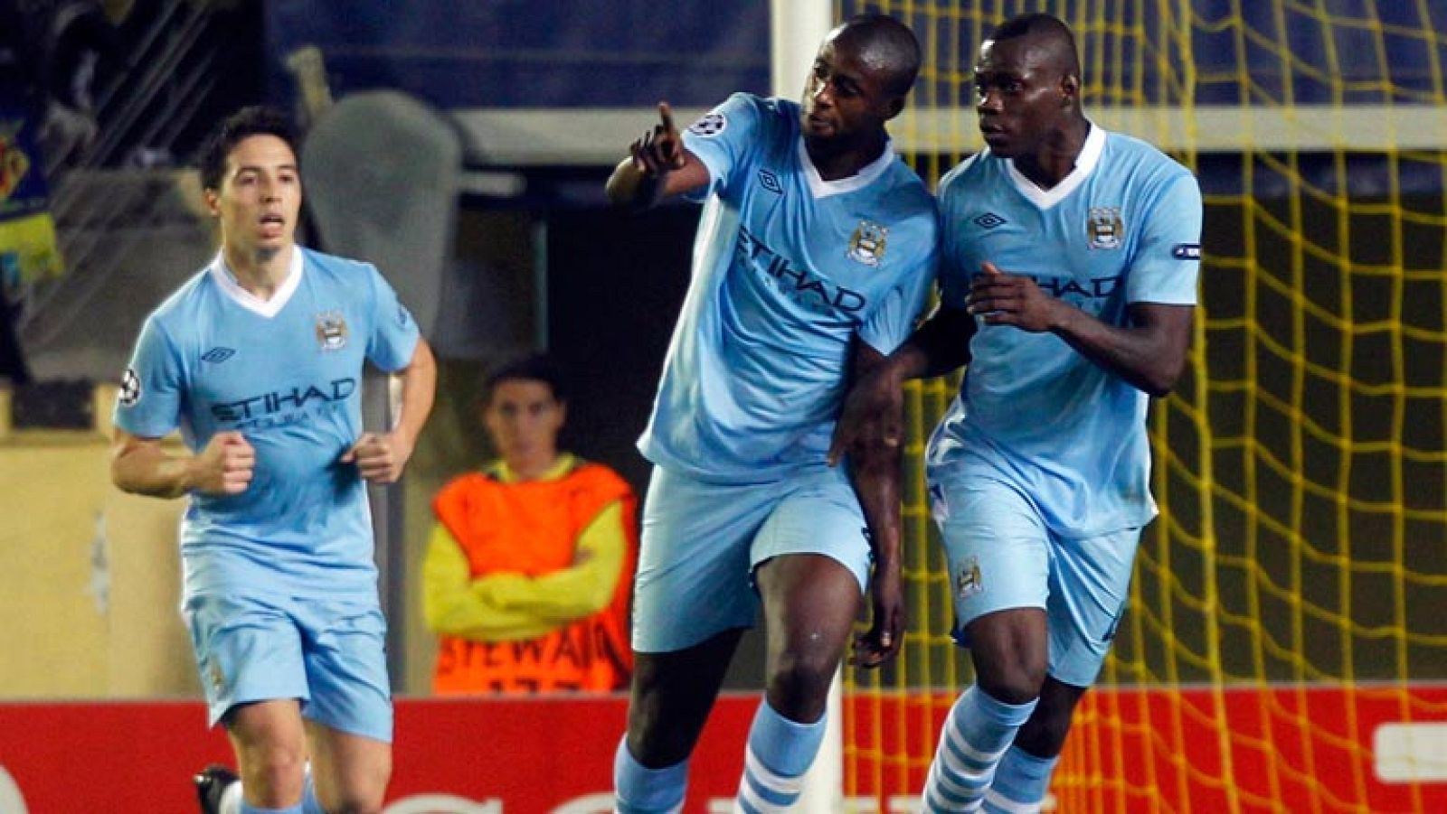 Balotelli, de penalti (0-2)