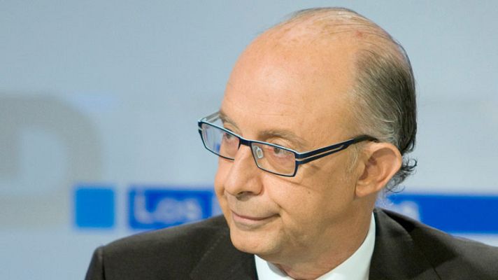 Los desayunos - Montoro: "Subir los grandes impuestos trae menos crecimiento y más paro"