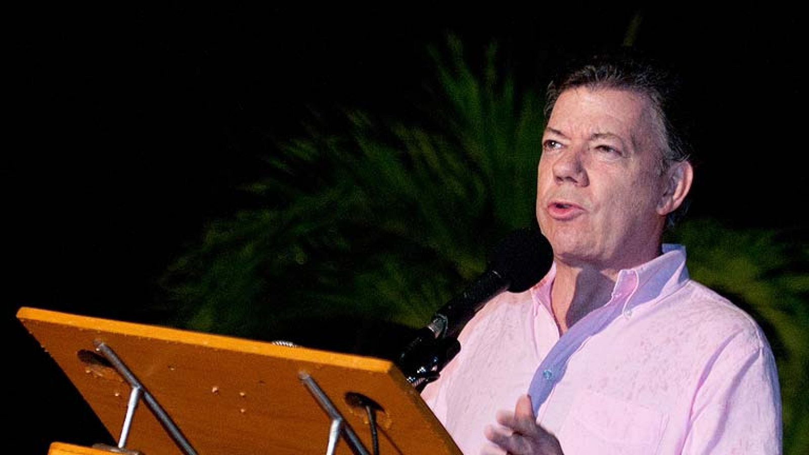Santos a las FARC: "Desmovilícense, porque terminarán en la cárcel o tumba" - Informativo 24h | Ver