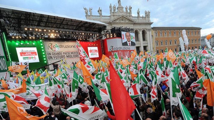 Telediario 1 - Protestas en Roma ante Berlusconi