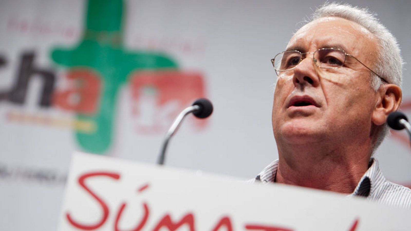 El candidato de Izquierda Unida, Cayo Lara, ha estado esta tarde en Zaragoza