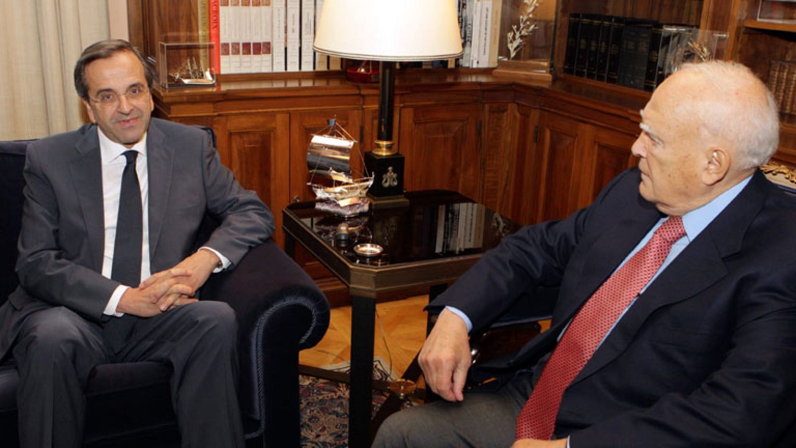 Continúan las negociaciones para un gobierno de coalición en Grecia