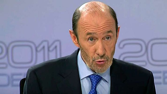  - Rubalcaba acusa a Rajoy de "dar gusto a la CEOE"