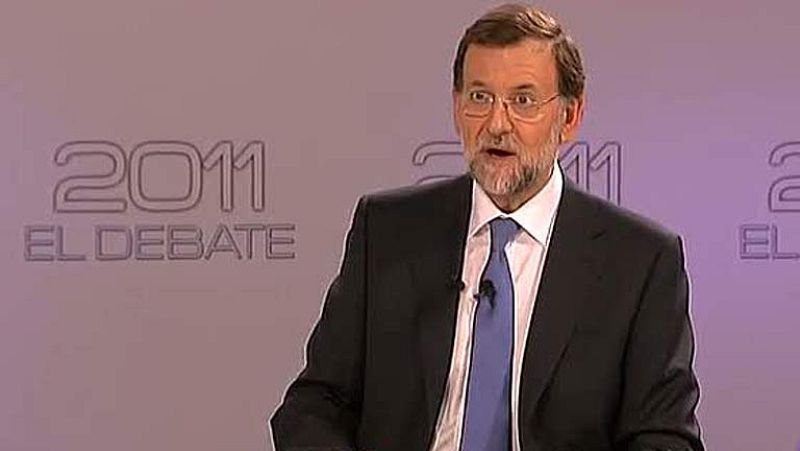 "Señor Rubalcaba, déjeme hablar. Si no le va tan mal el debate, no se ponga nervioso", afirma Rajoy tras un breve rifirrafe con el socialista.