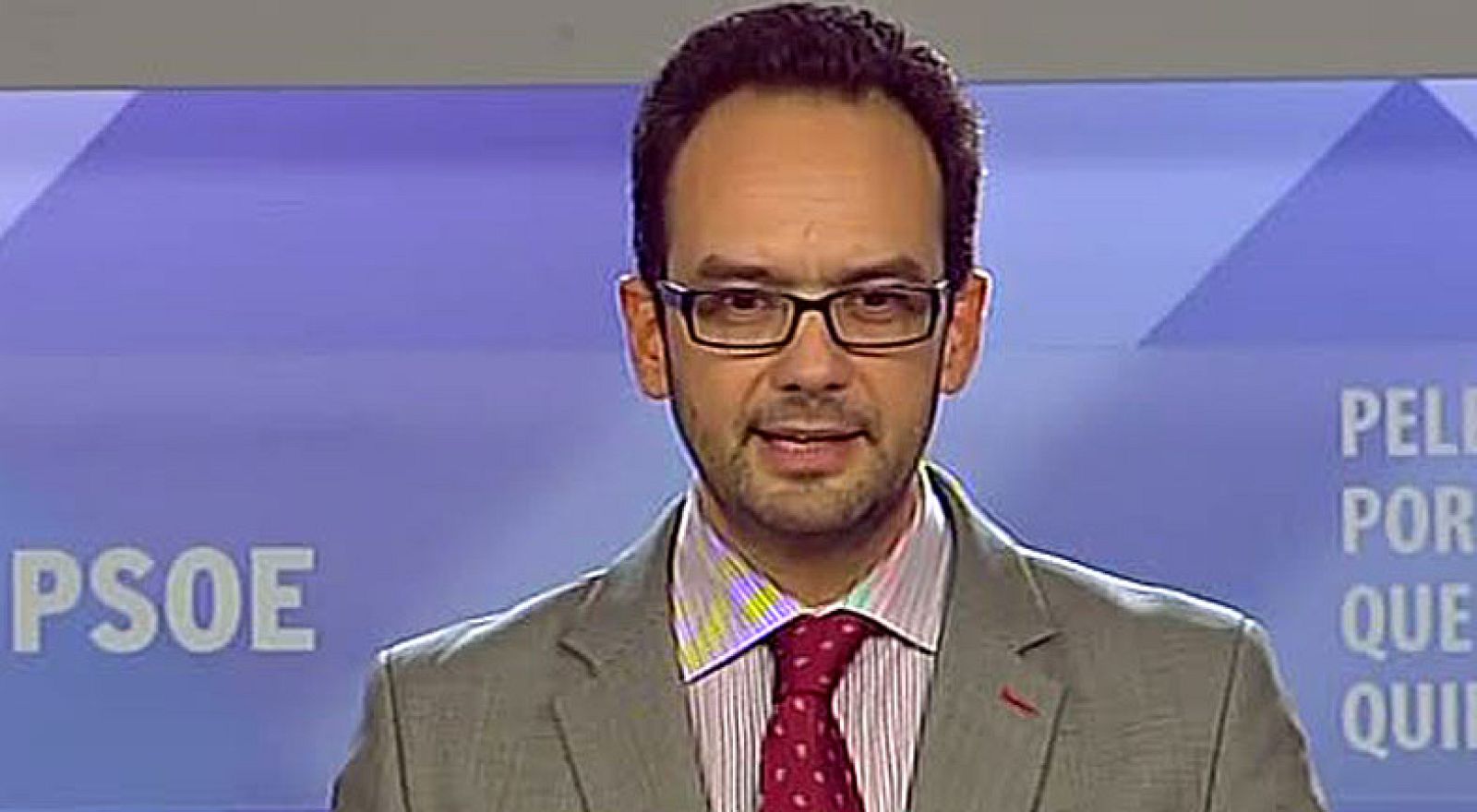 PSOE dice Rubalcaba ha ganado "por goleada" | Ver