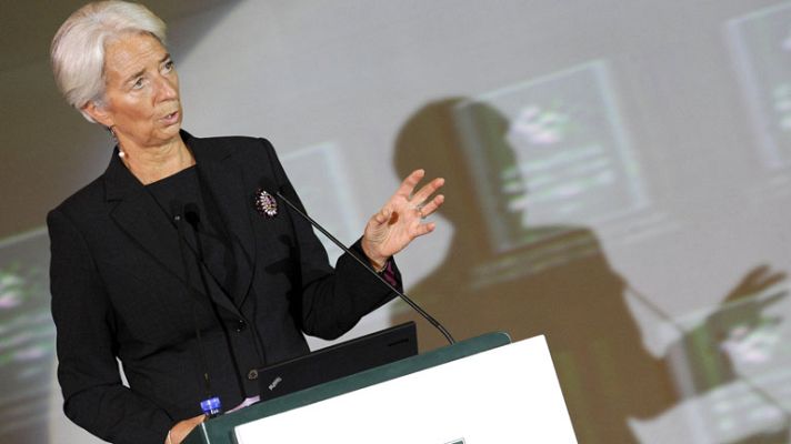 Telediario 1 - Christine Lagarde asegura en China que el Fondo de Estabilidad empezará a funcionar en diciembre