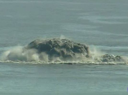 Telediario 1 - Burbujas de la erupción El Hierro