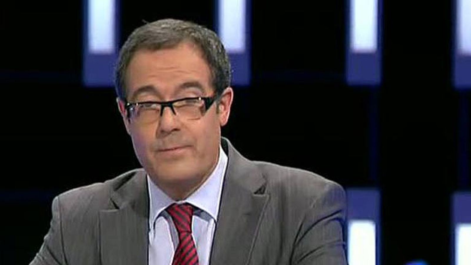 El representante de CiU, Pere Macías, pone encima de la mesa el pacto fiscal para terminar con el paro en Cataluña.