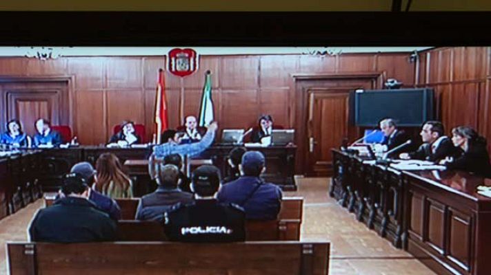 +Gente - Declara el padrastro de Camas