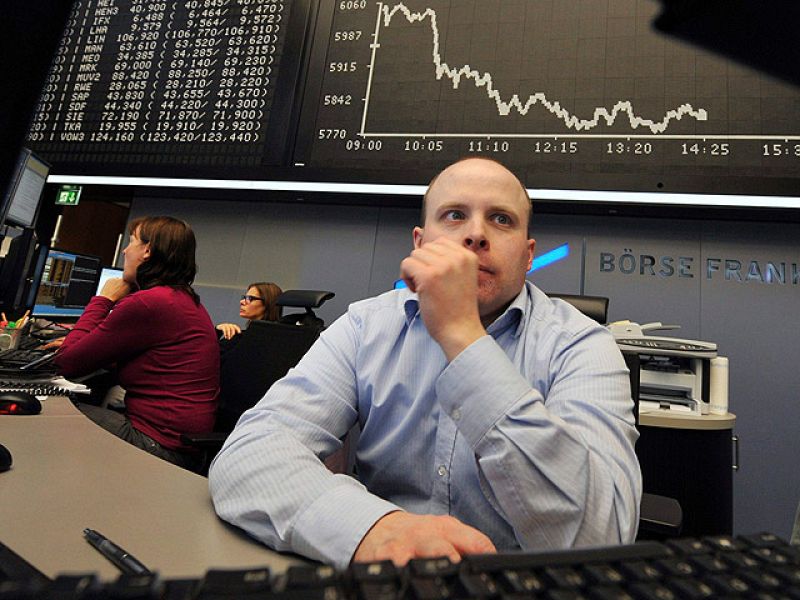 La prima de riesgo de Francia marca un récord y las bolsas cierran sin grandes cambios