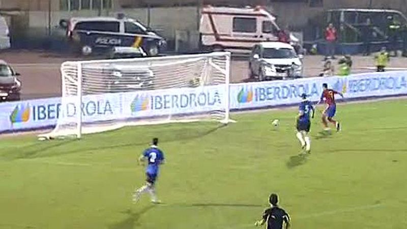 Rodrigo completa el triplete (3-0)