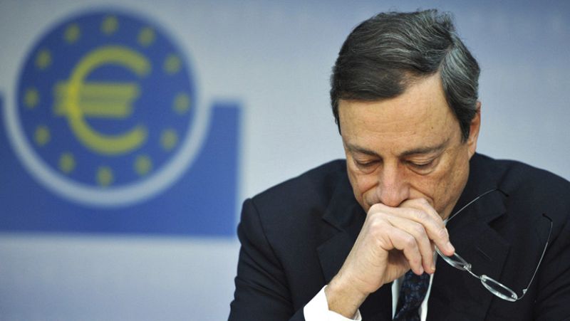 La crisis ha puesto en cuestión el papel del BCE como guardián únicamente de la inflación