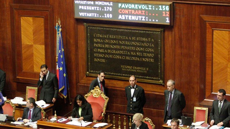 Italia aprueba los recortes que pedía la Unión Europea